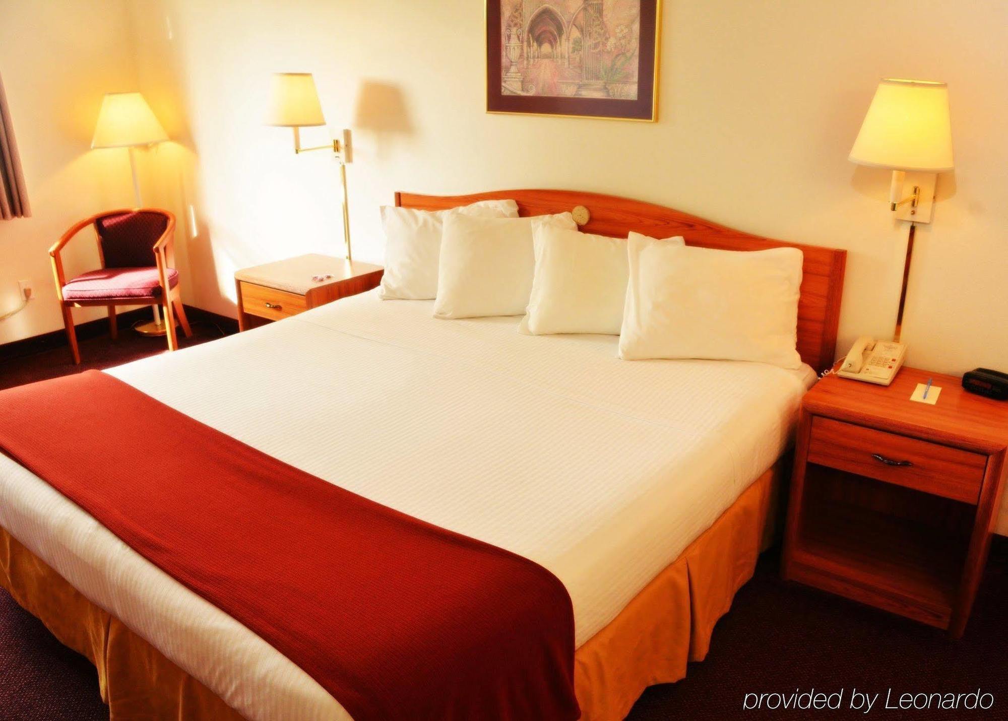 Peppermill Empress Inn Centralia Esterno foto